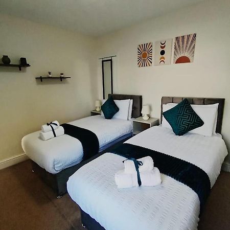 Charter House With Good Wifi Apartamento Chatham  Exterior foto